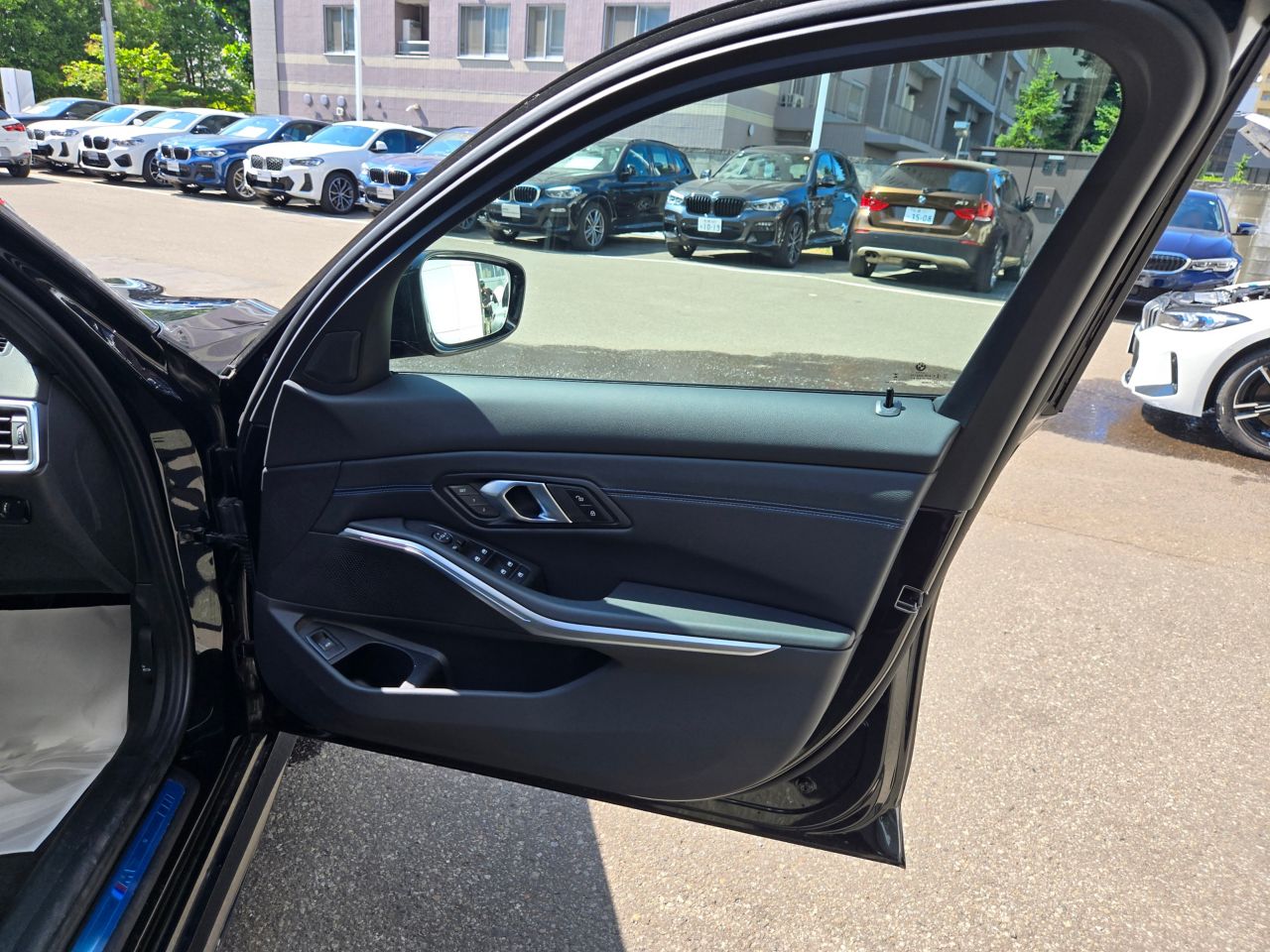 320d xDrive Berline RHD