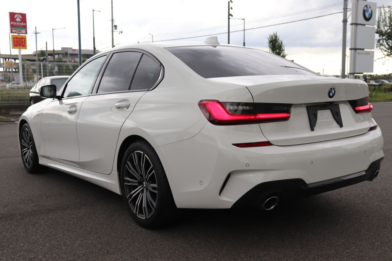 318i Berline RHD