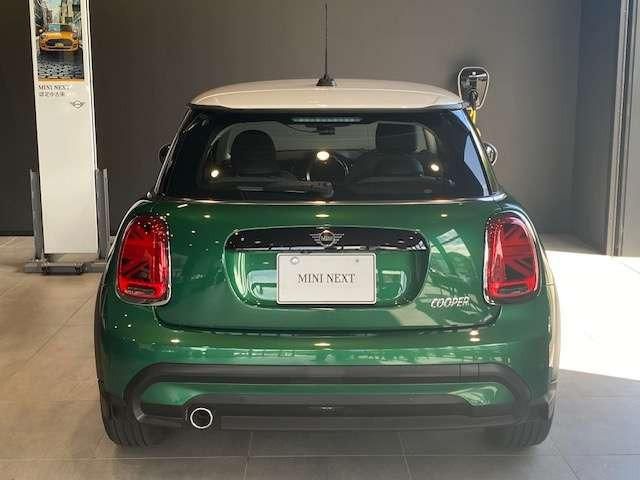 MINI Cooper F56 RHD