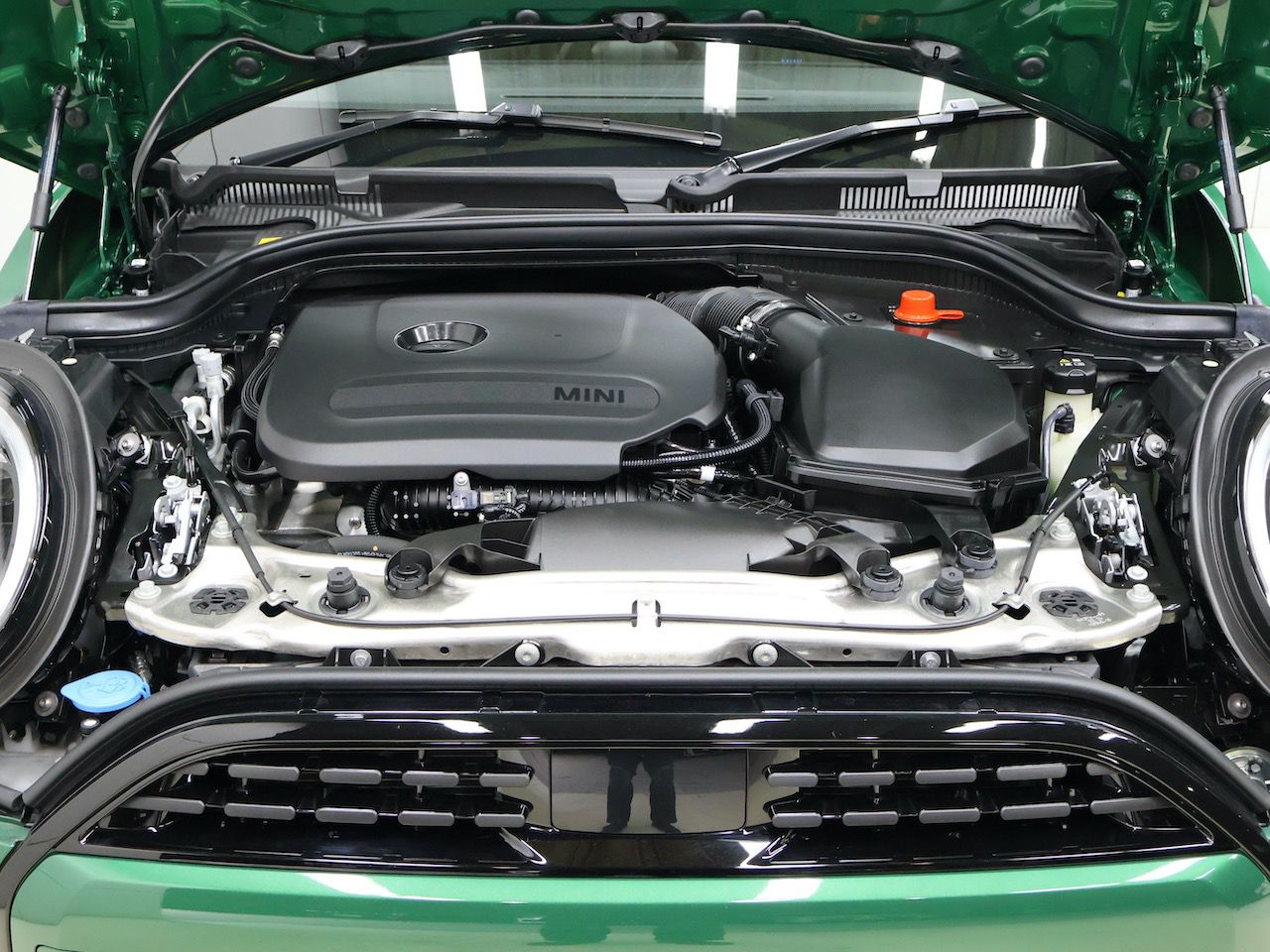 F66 MINI Cooper C 3Dr