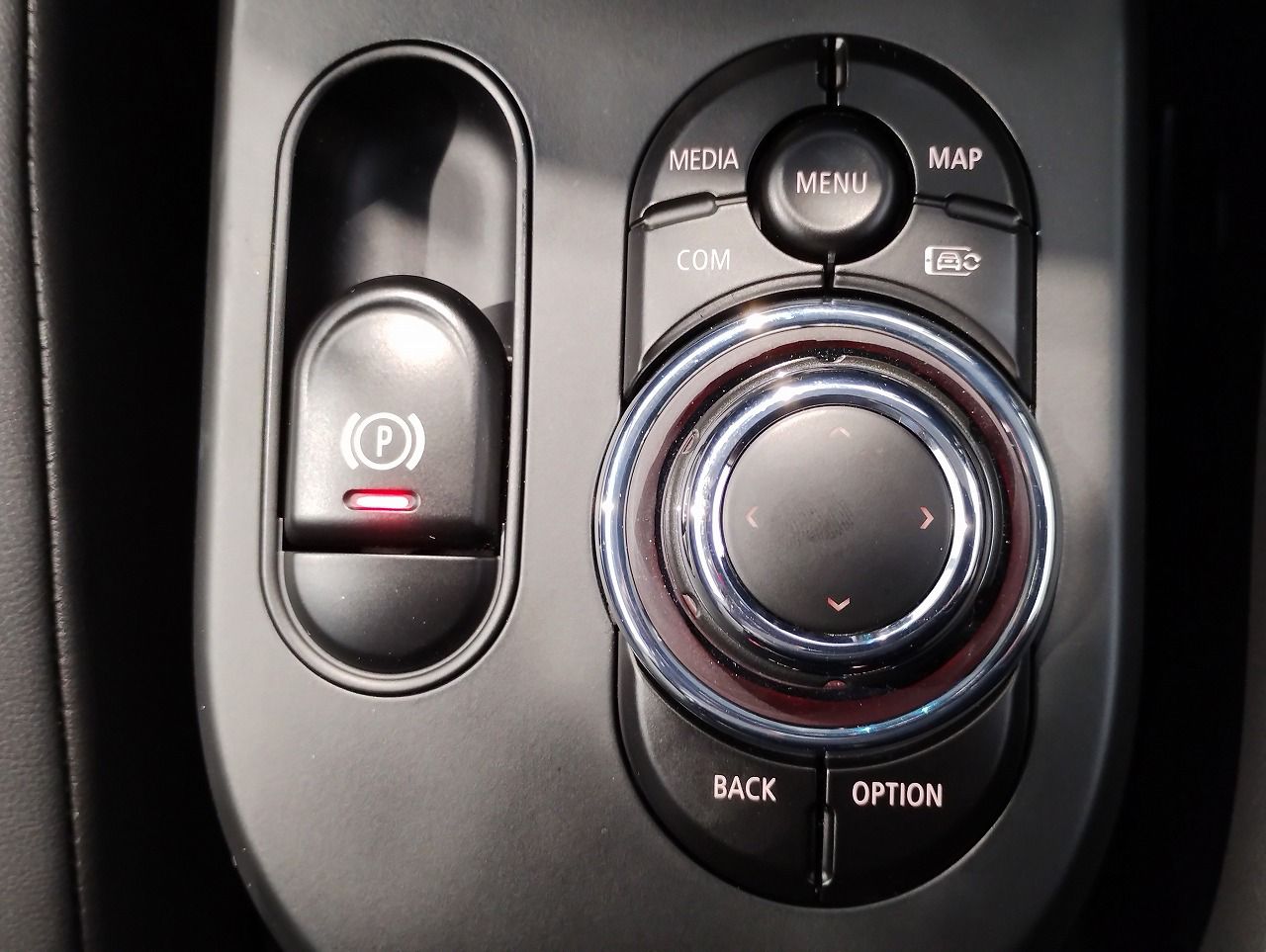 MINI Cooper F56 RHD