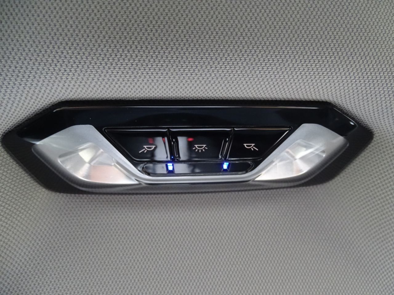 F40 118d Sports Hatch 5-door B47 2.0d