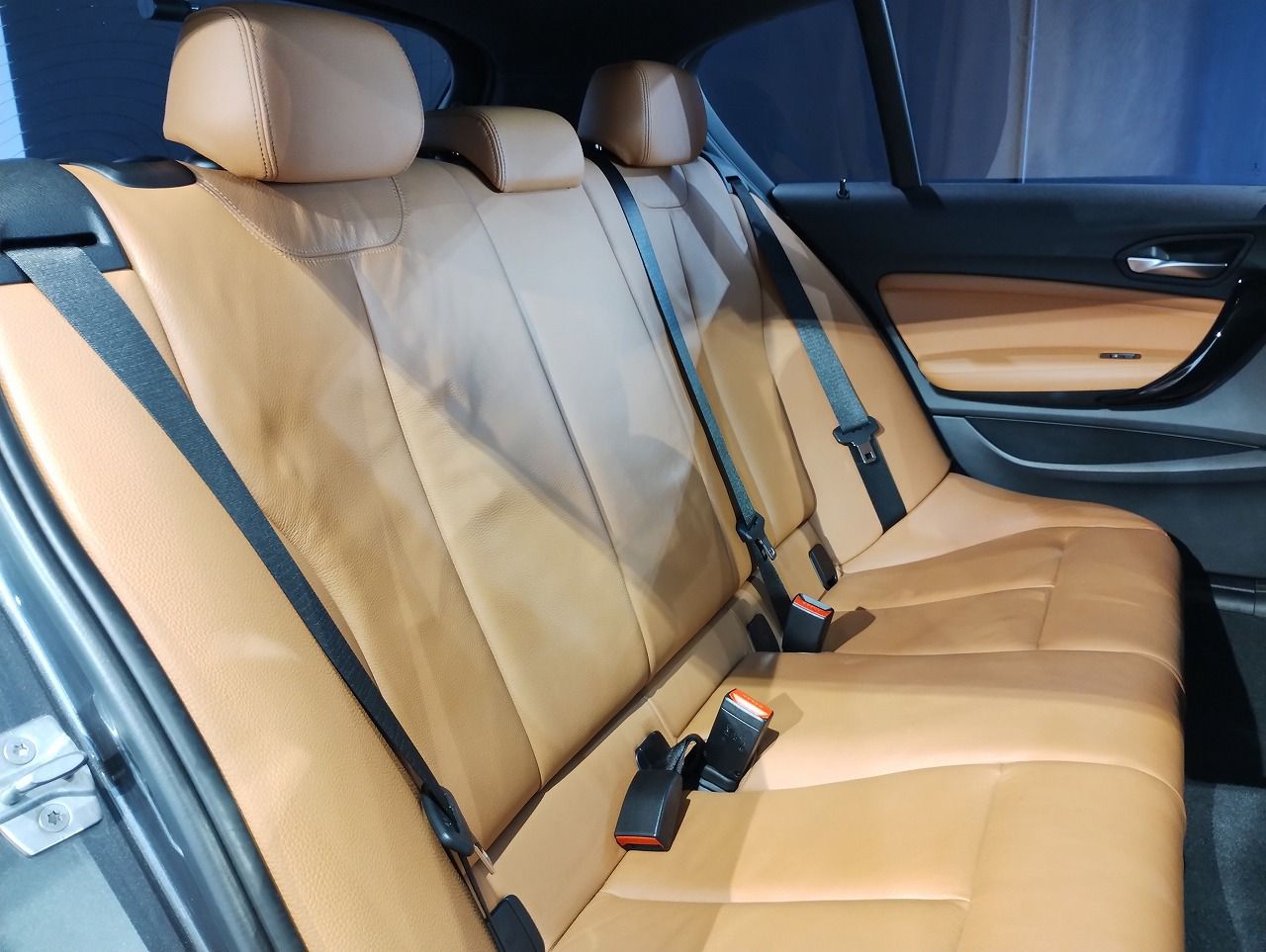 118D 5DOOR RHD