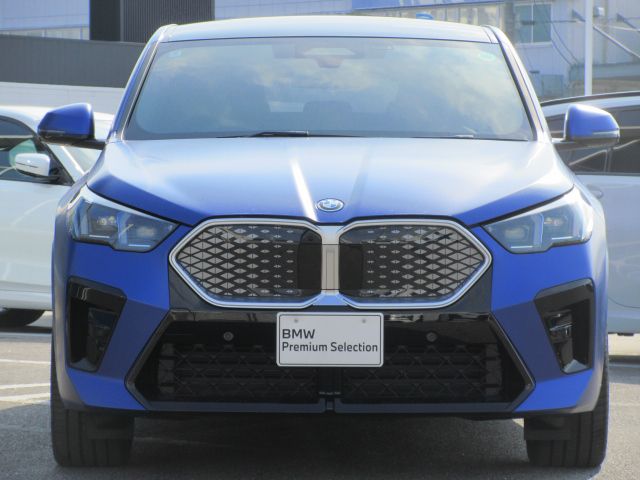 iX2 xDrive30 MSP