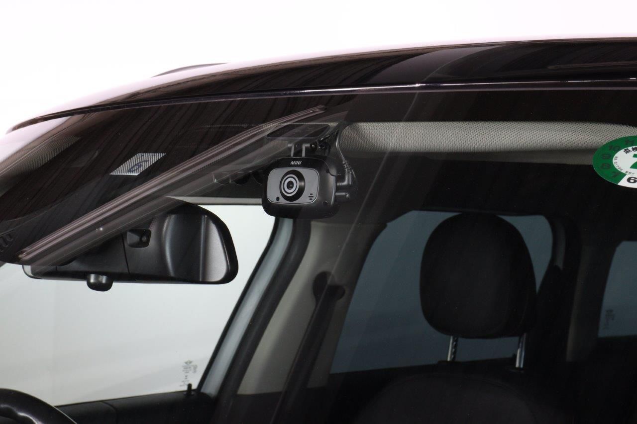 MINI CROSSOVER COOPER D