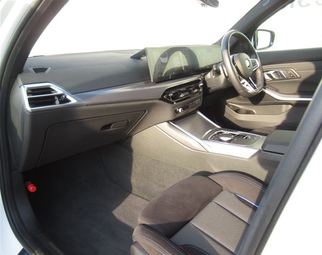 G20 320i Saloon LCI RHD MX