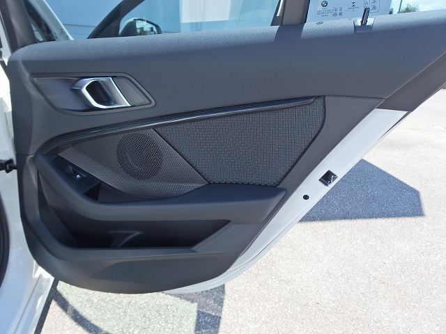 F40 118d Sports Hatch 5-door B47 2.0d