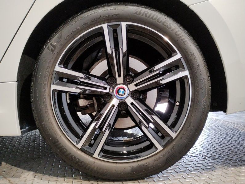 320d xDrive Berline RHD