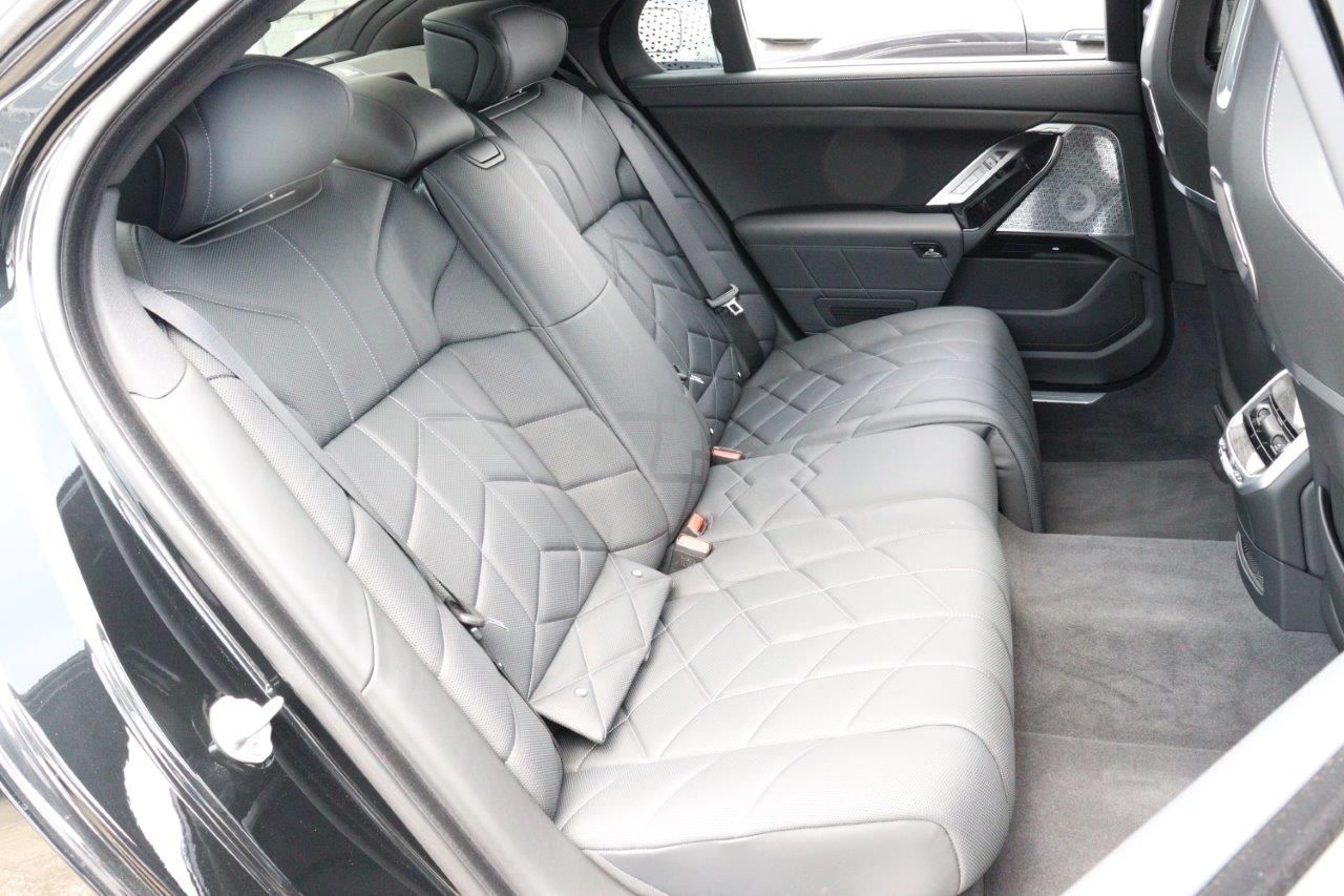 BMW i7 eDrive50 Sedan RHD