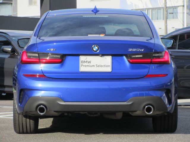 G20 320d xDrive RHD Saloon
