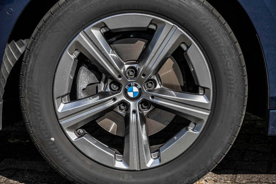 BMW 218