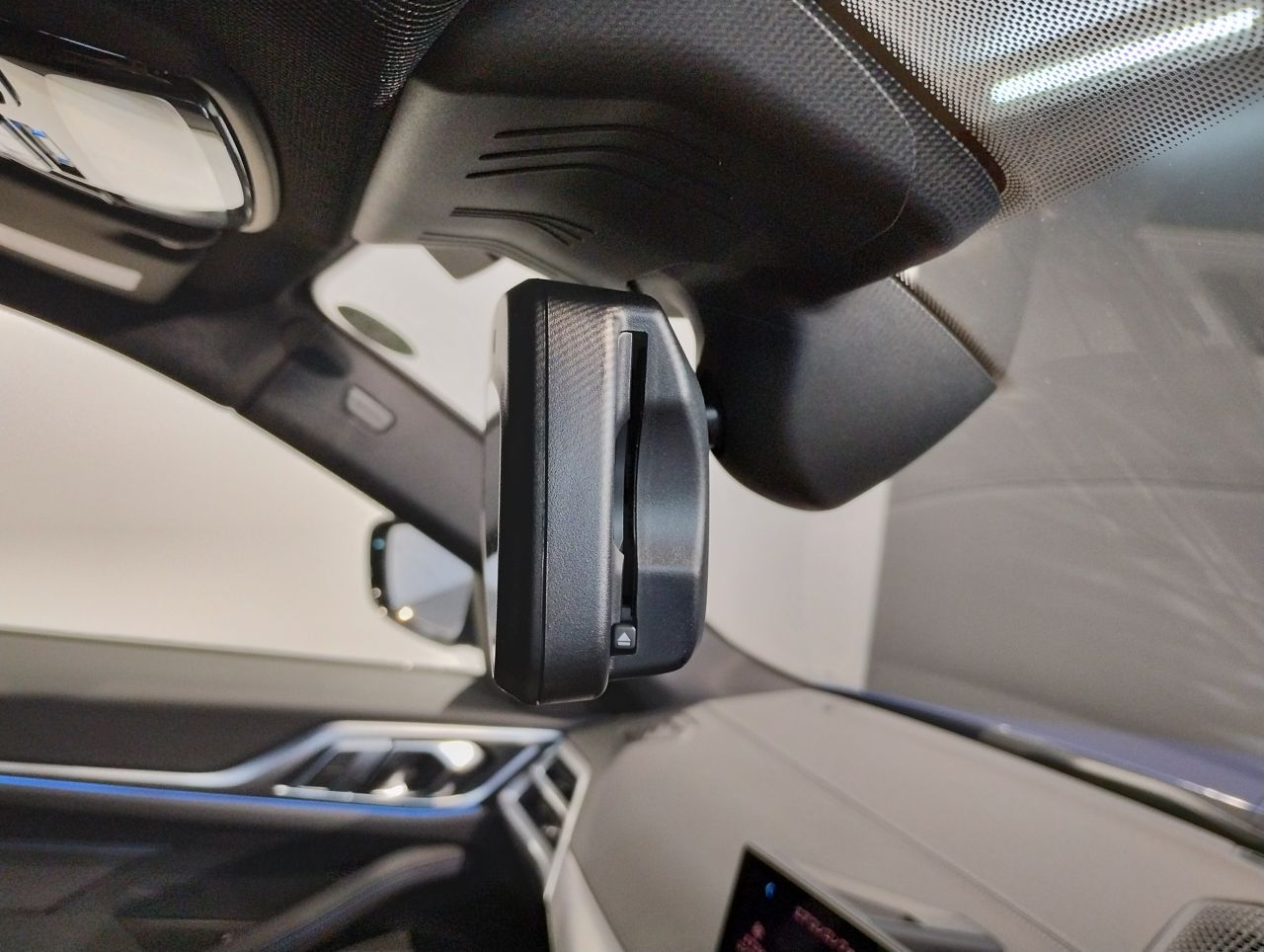 G** ***i G*** C**** ***