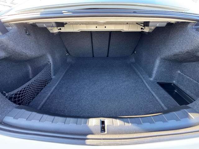 320d xDrive Berline RHD