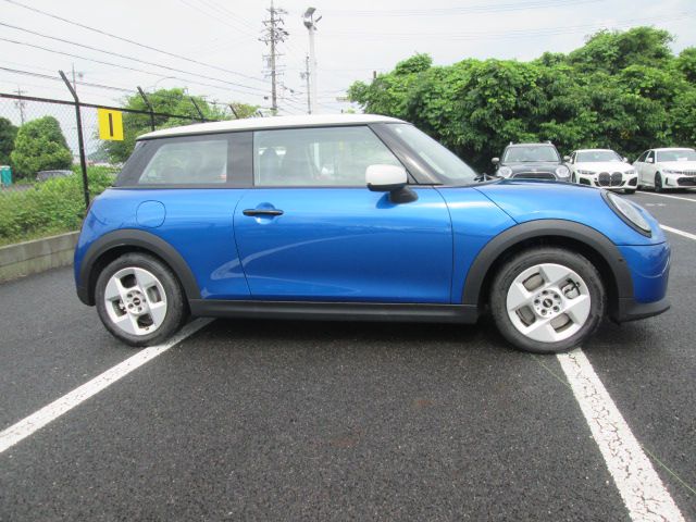 F66 MINI Cooper C 3Dr