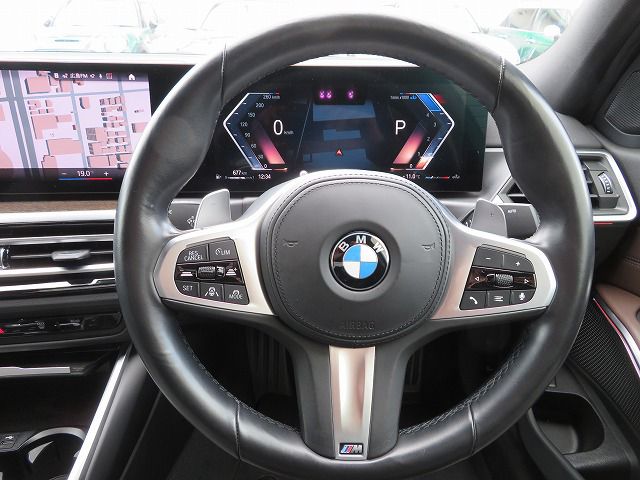 320d xDrive Berline RHD