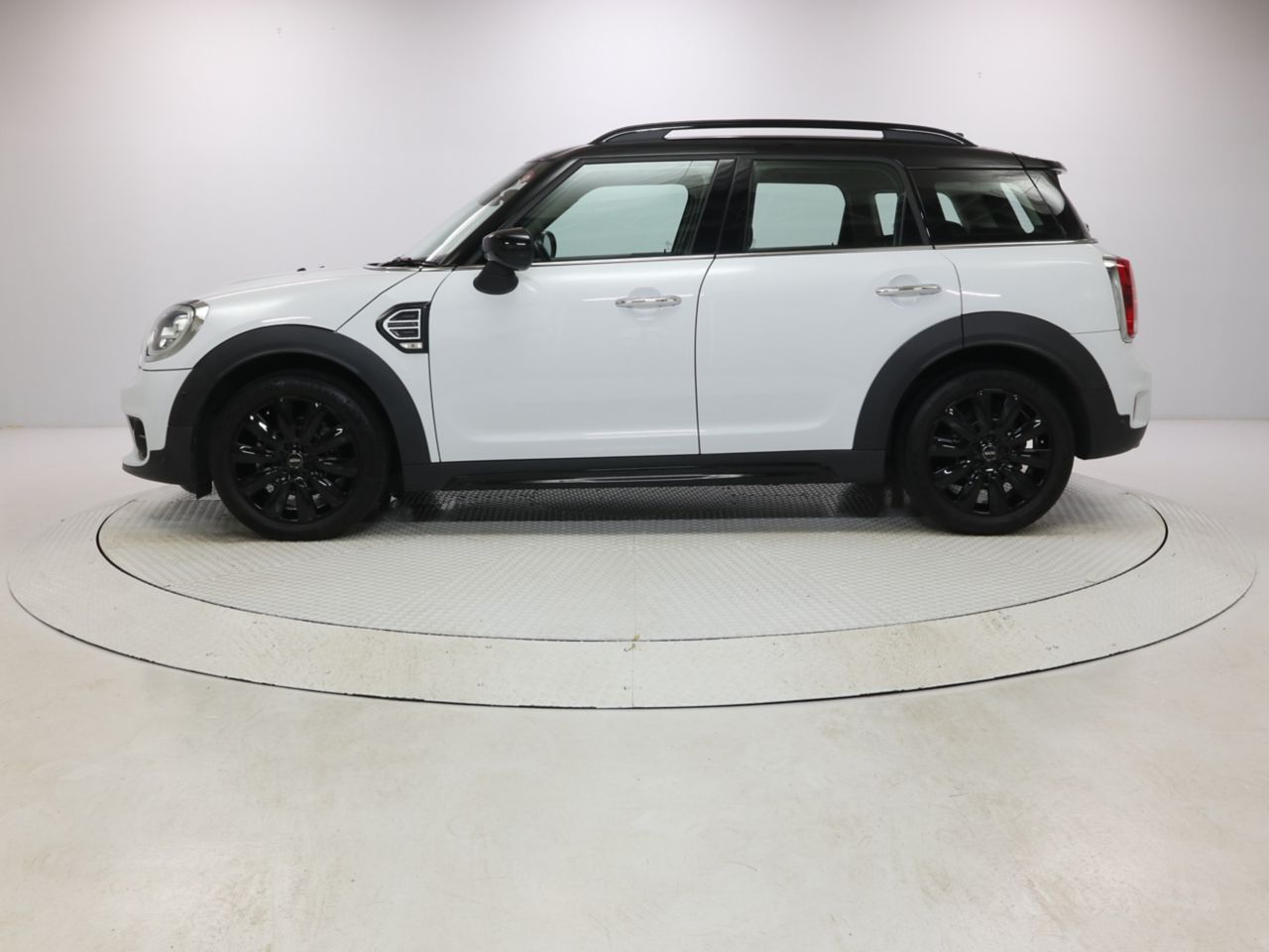 MINI CROSSOVER COOPER D