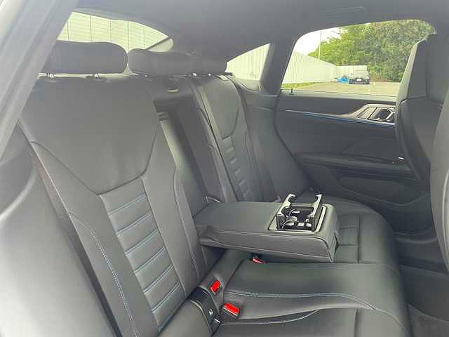 G26 i4 M50 RHD