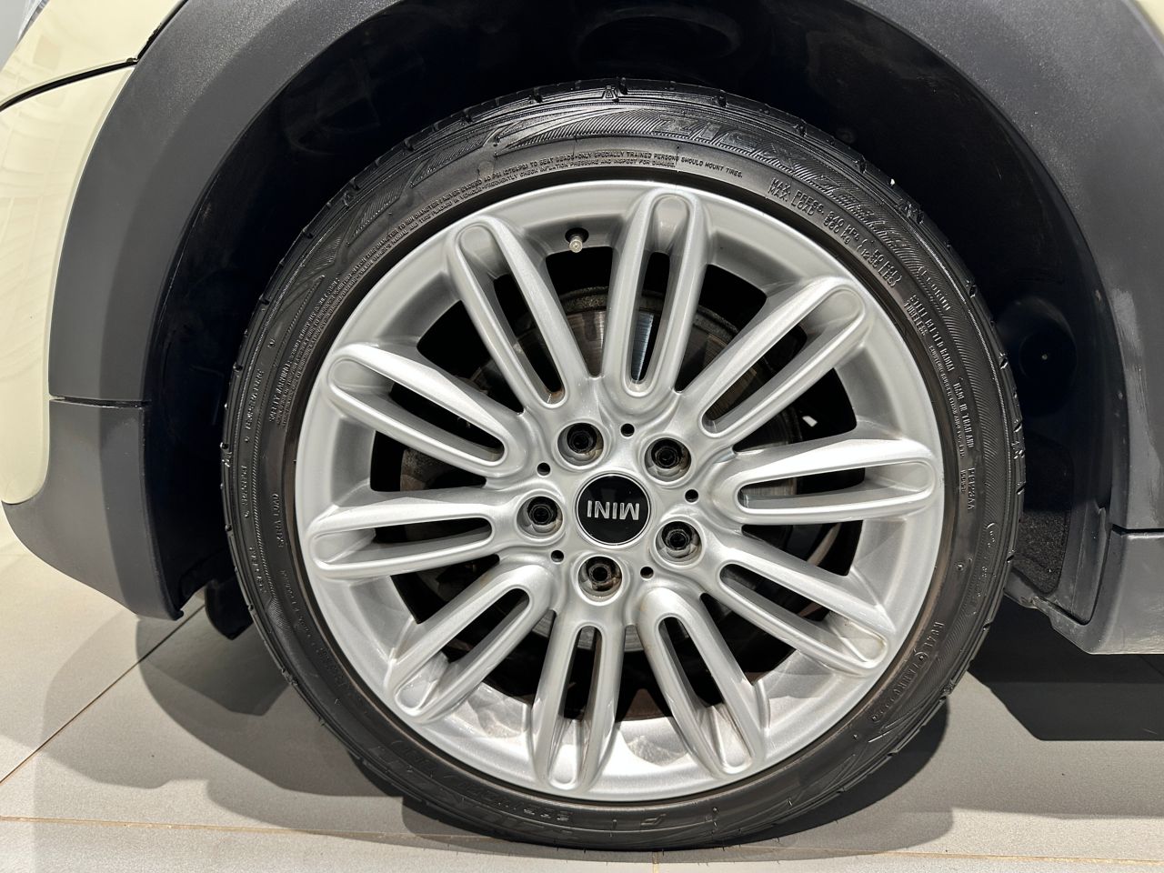 F55 COOPER S D(AT)