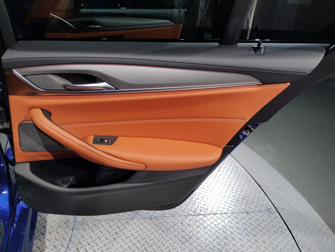 M5 Sedan RHD