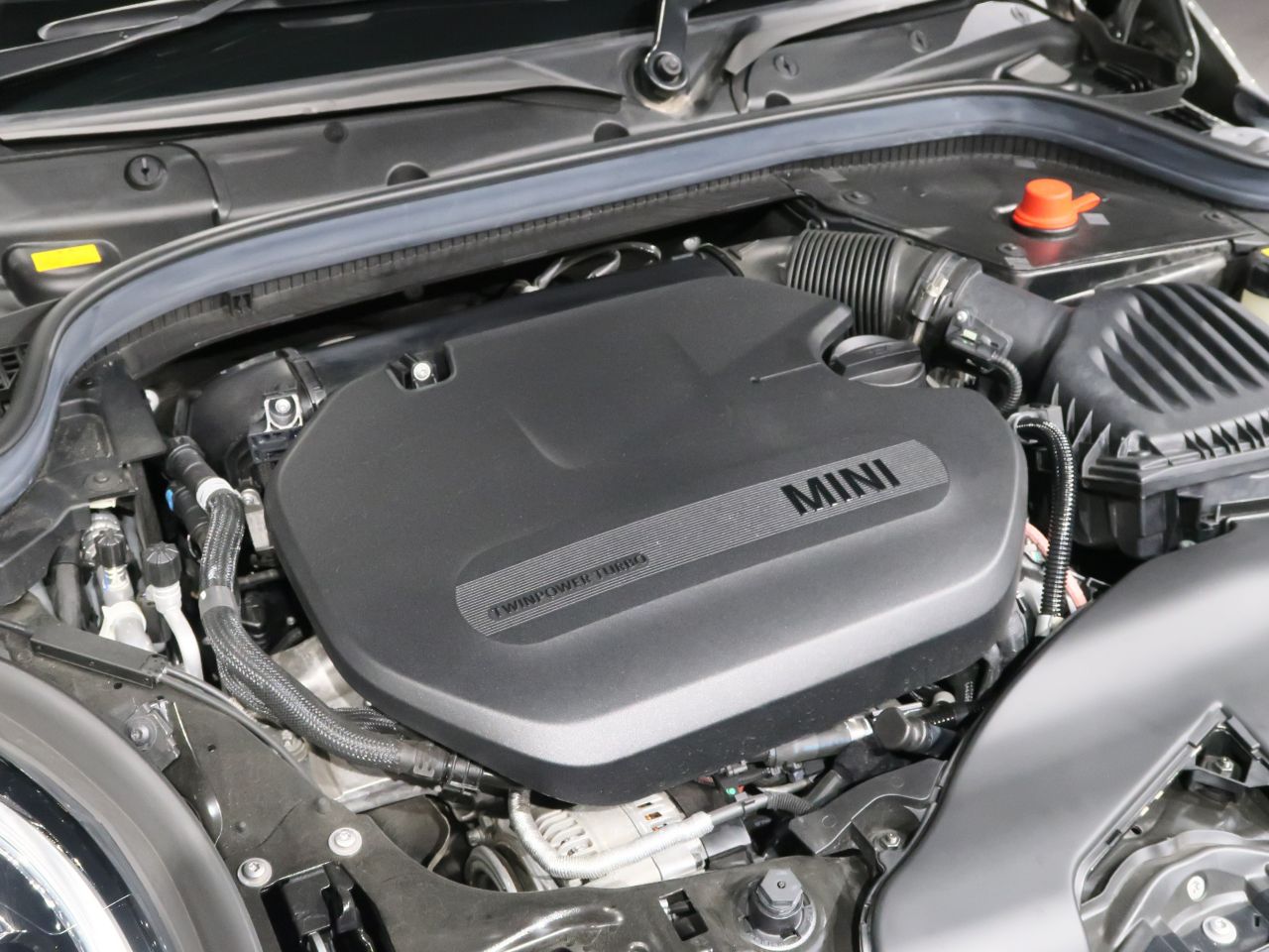 MINI F55 Cooper D 5dr Hatch LCI