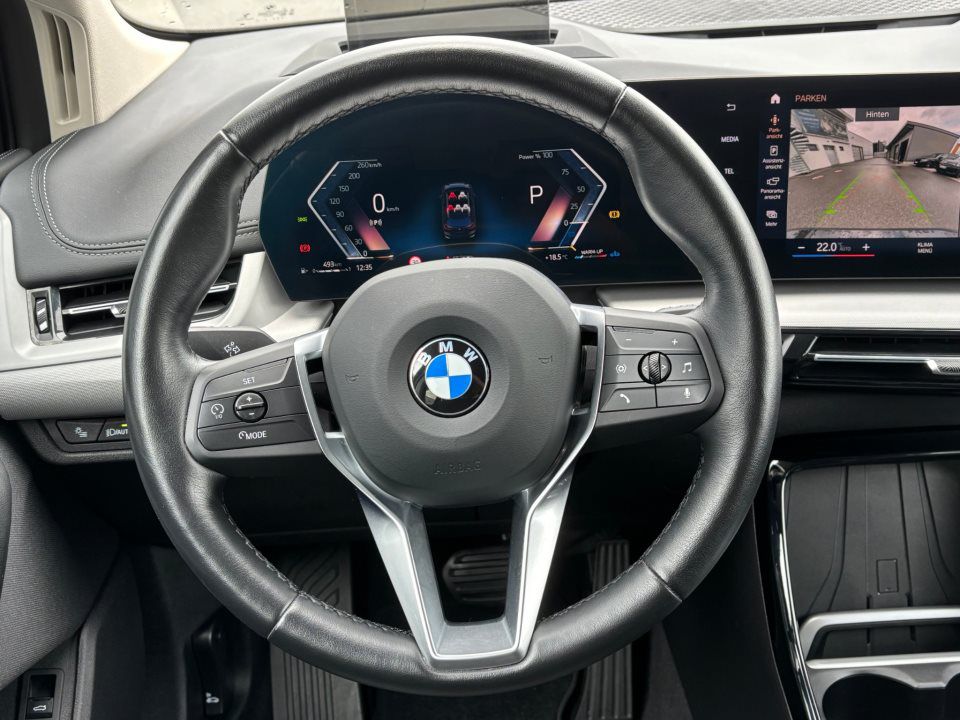 BMW 218