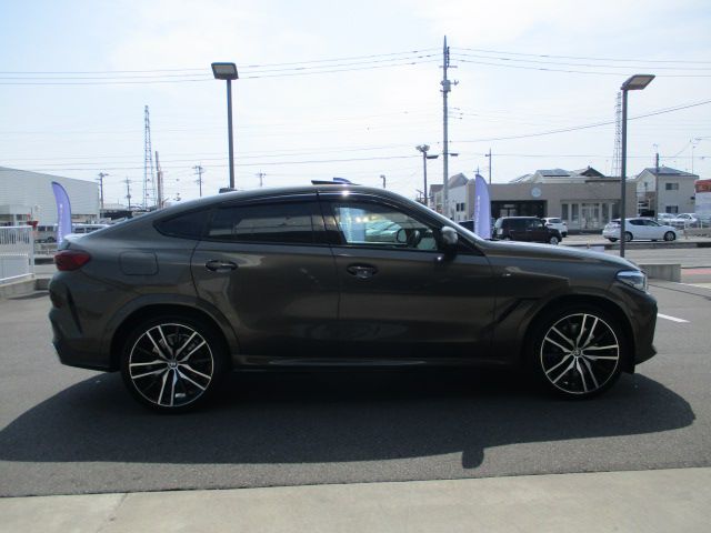X* xDrive30d RHD