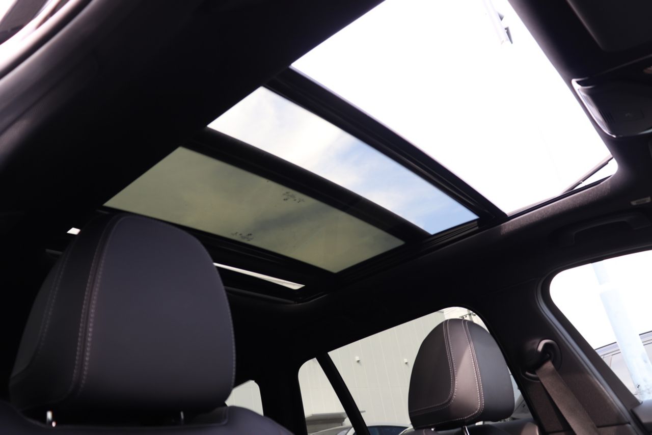 318i Touring RHD