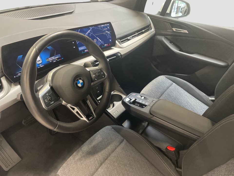 BMW 216