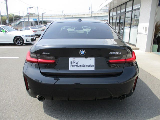 320d xDrive Berline RHD