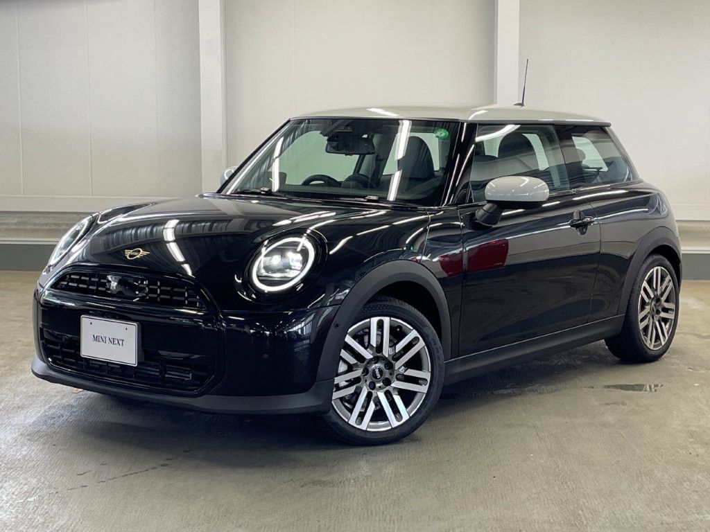 THE NEW MINI COOPER (3 DOOR) C