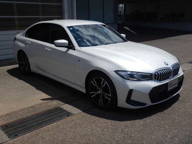 320d xDrive Berline RHD
