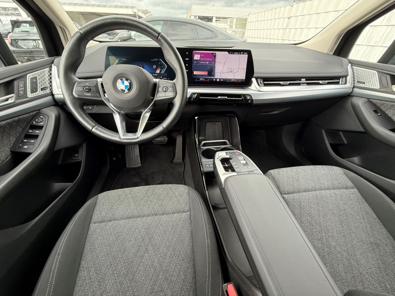 BMW 218