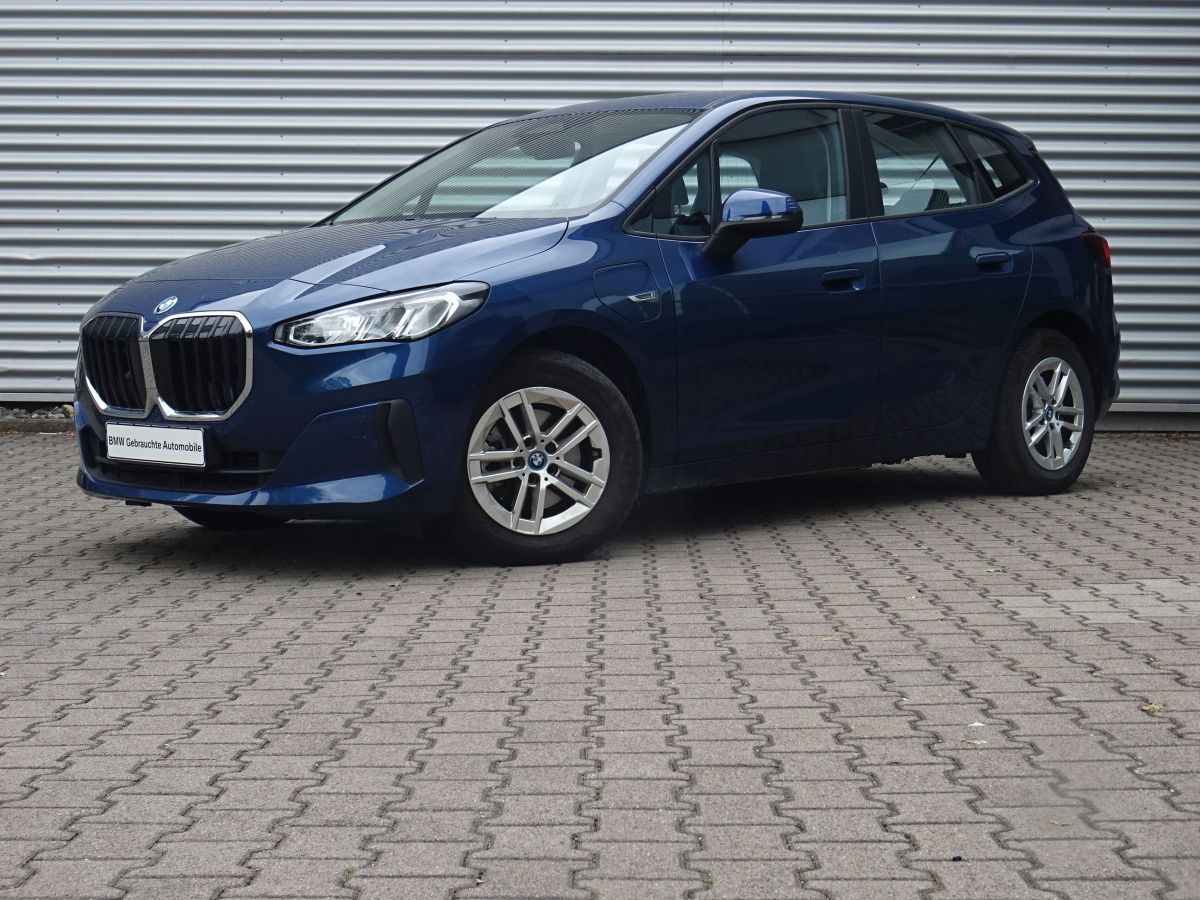 BMW 225