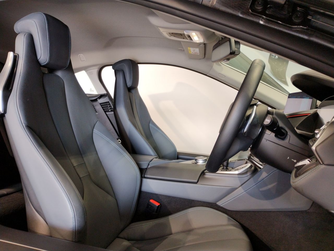 I12 i8 Coupe LCI B38 1.5i