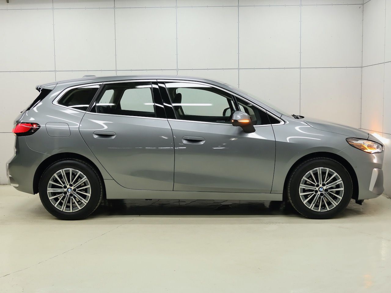 U06 218d Active Tourer B47 2.0d