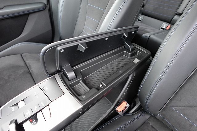 U06 218d Active Tourer B47 2.0d