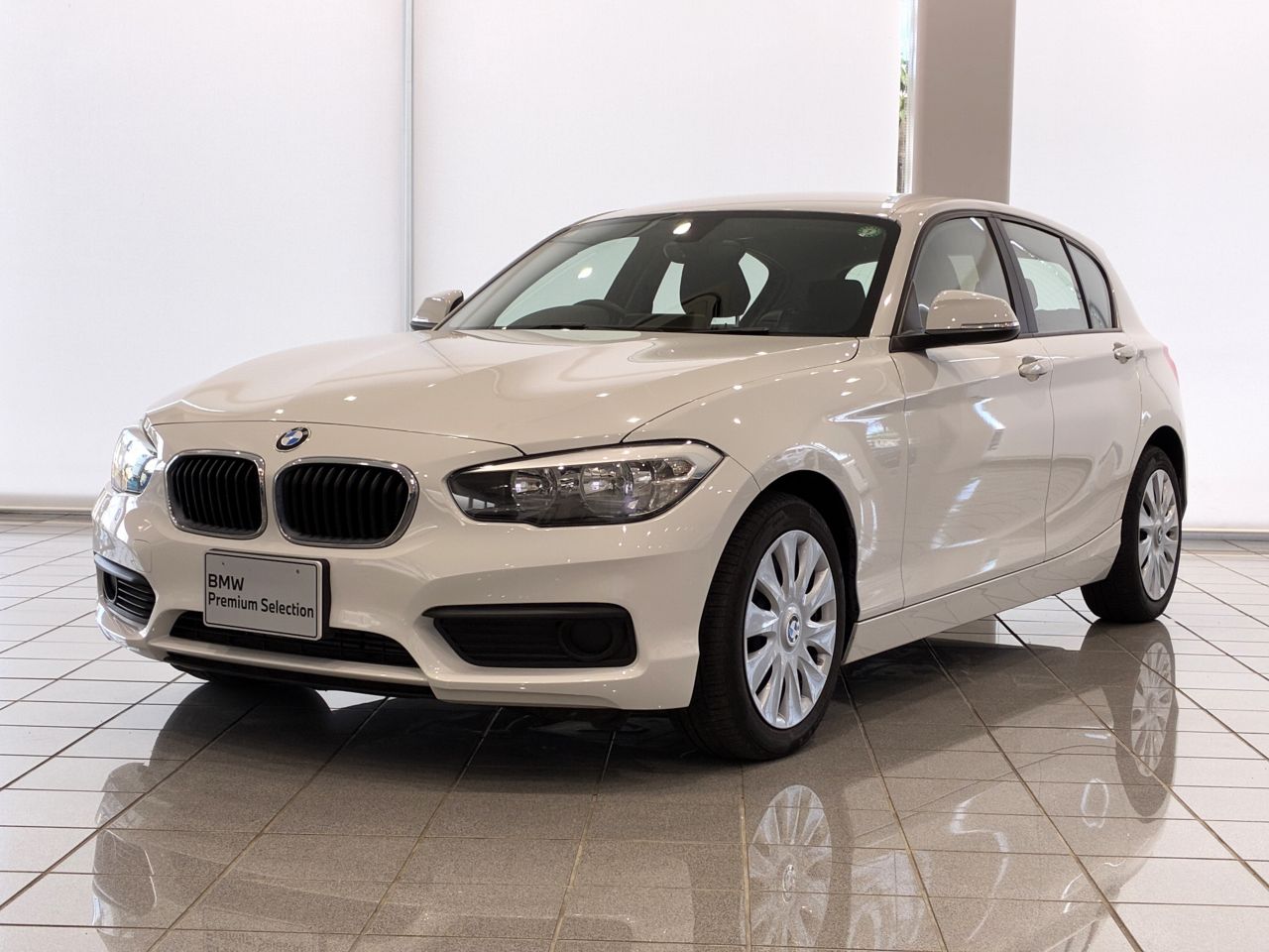 118i