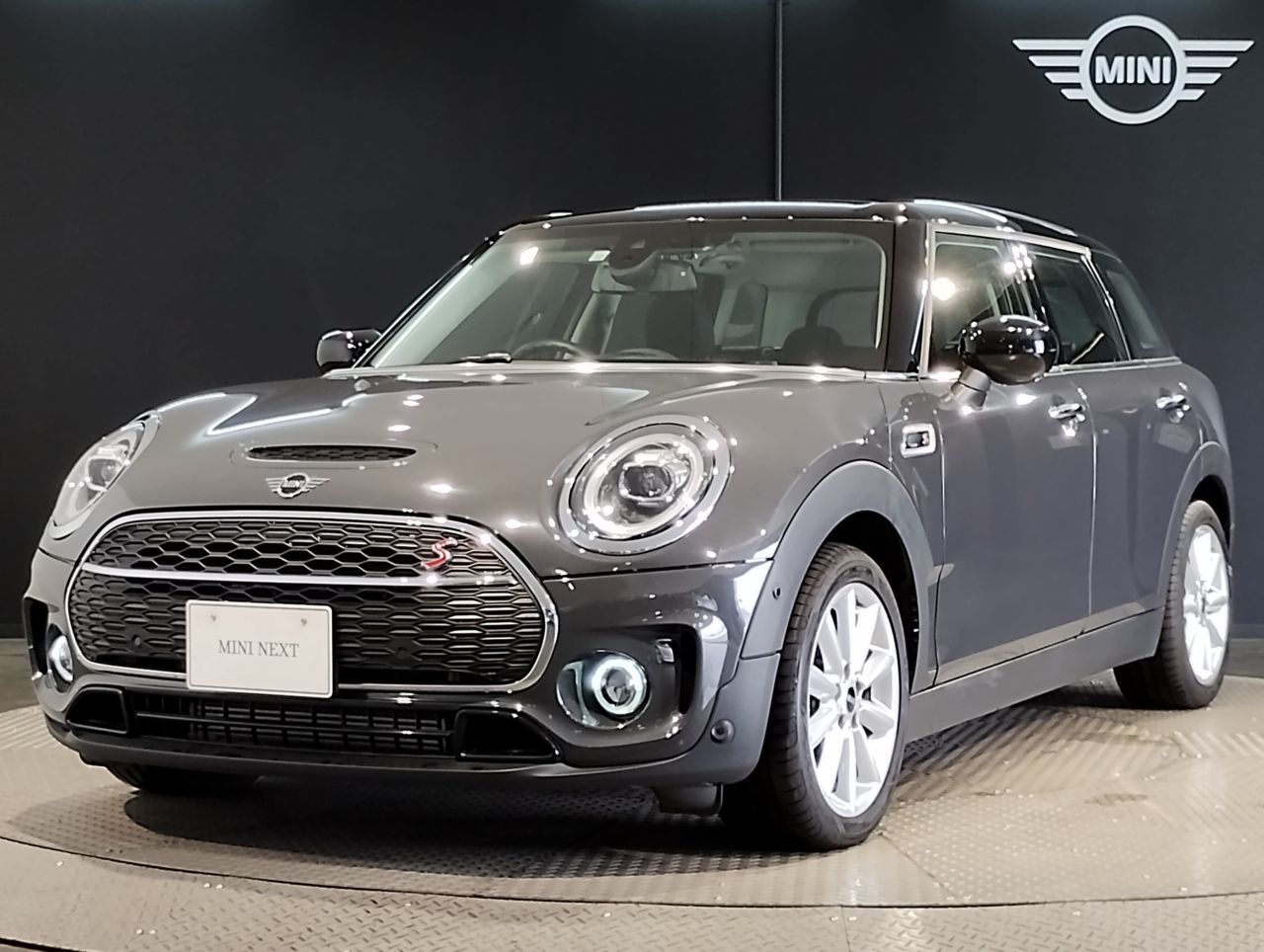 THE NEW MINI COOPER S CLUBMAN.