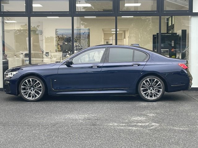 750i xDrive Sedan