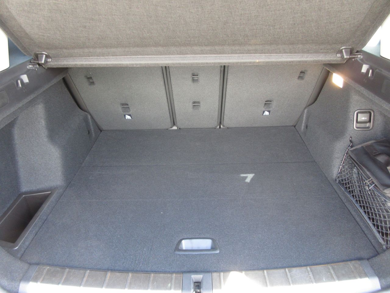 X1 sDrive18i RHD