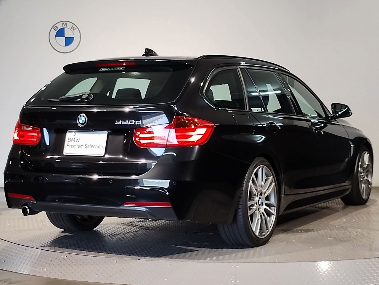 320D BLUEPERFORMANCE TOURING RHD