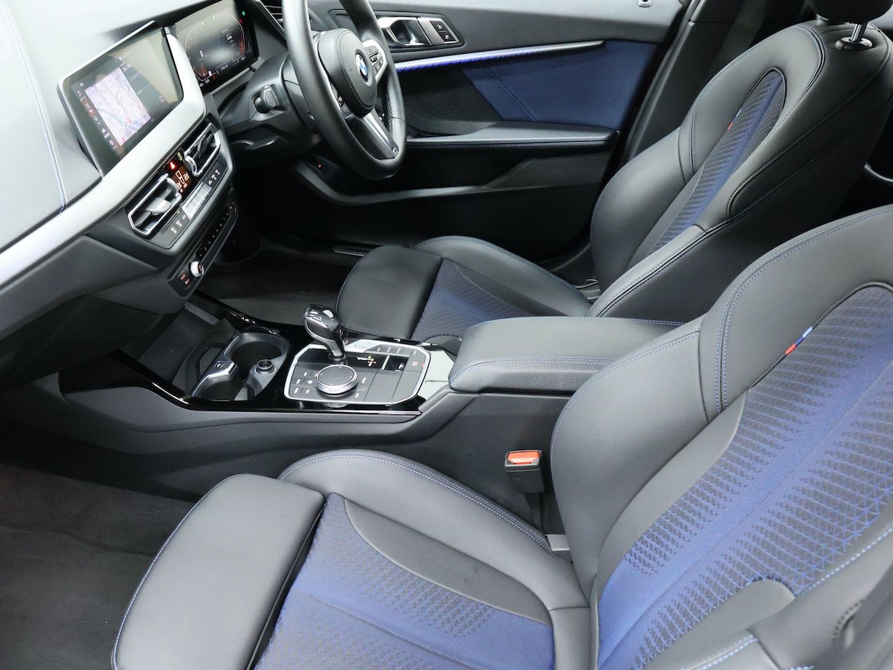 F40 118d Sports Hatch 5-door B47 2.0d