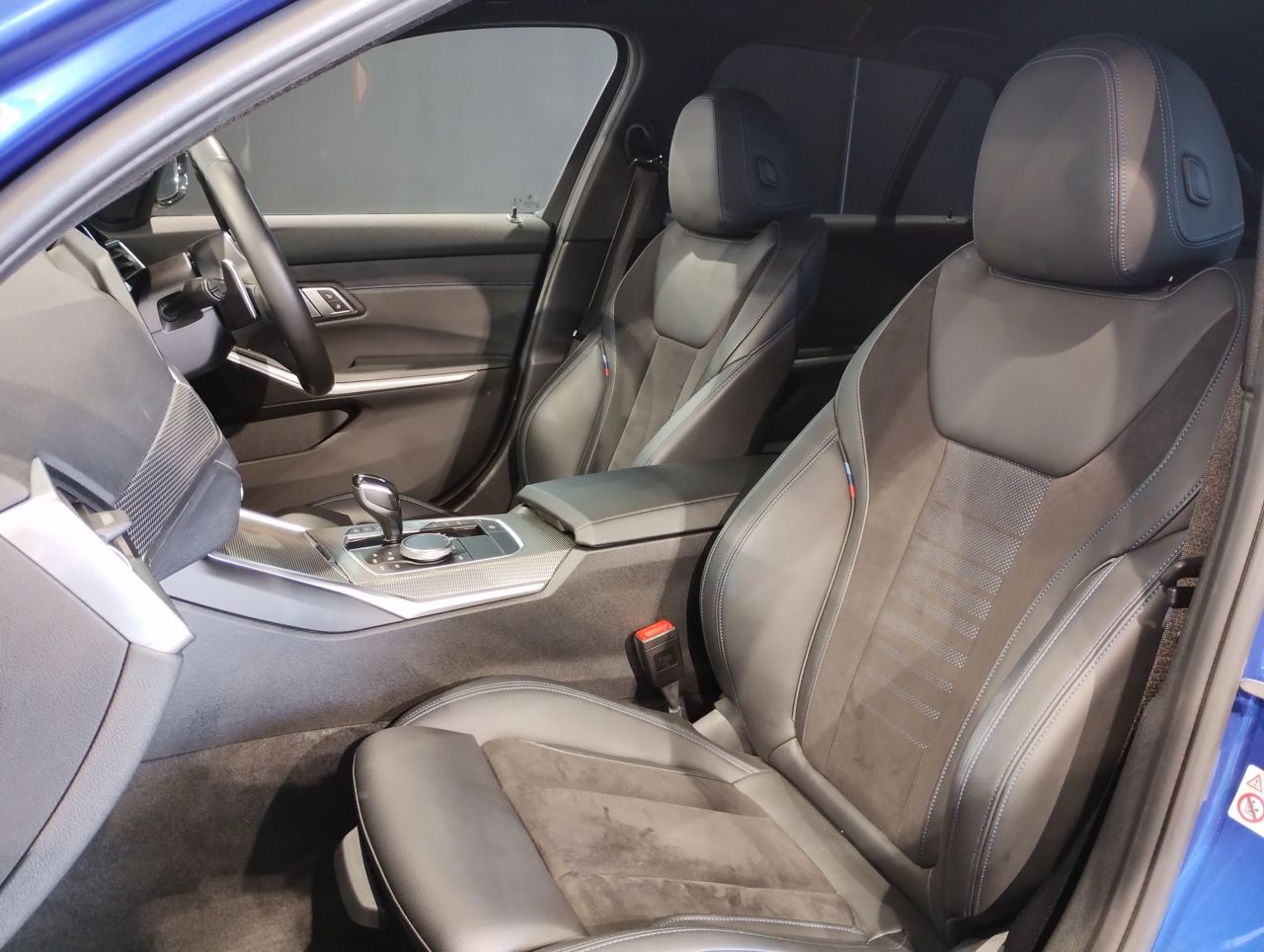 G21 320i RHD