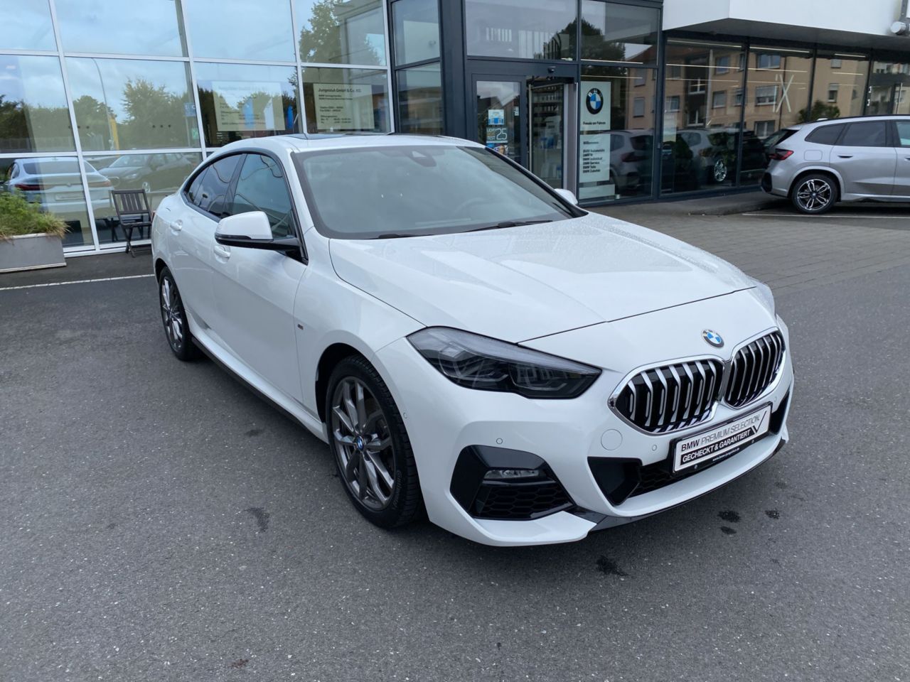 BMW 218