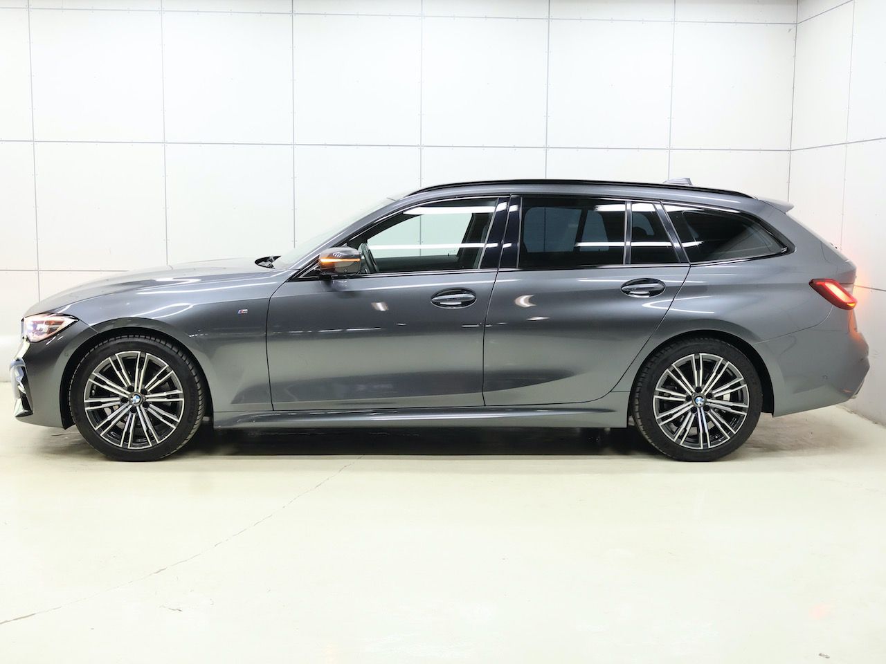 G21 320d xDrive Touring RHD