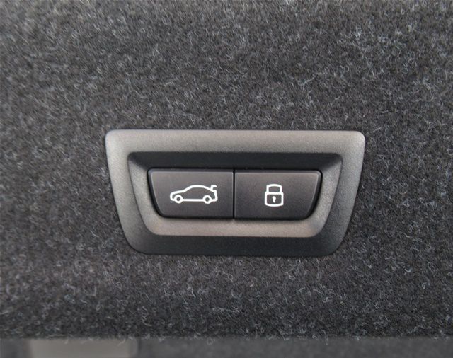 G20 320i Saloon LCI RHD MX