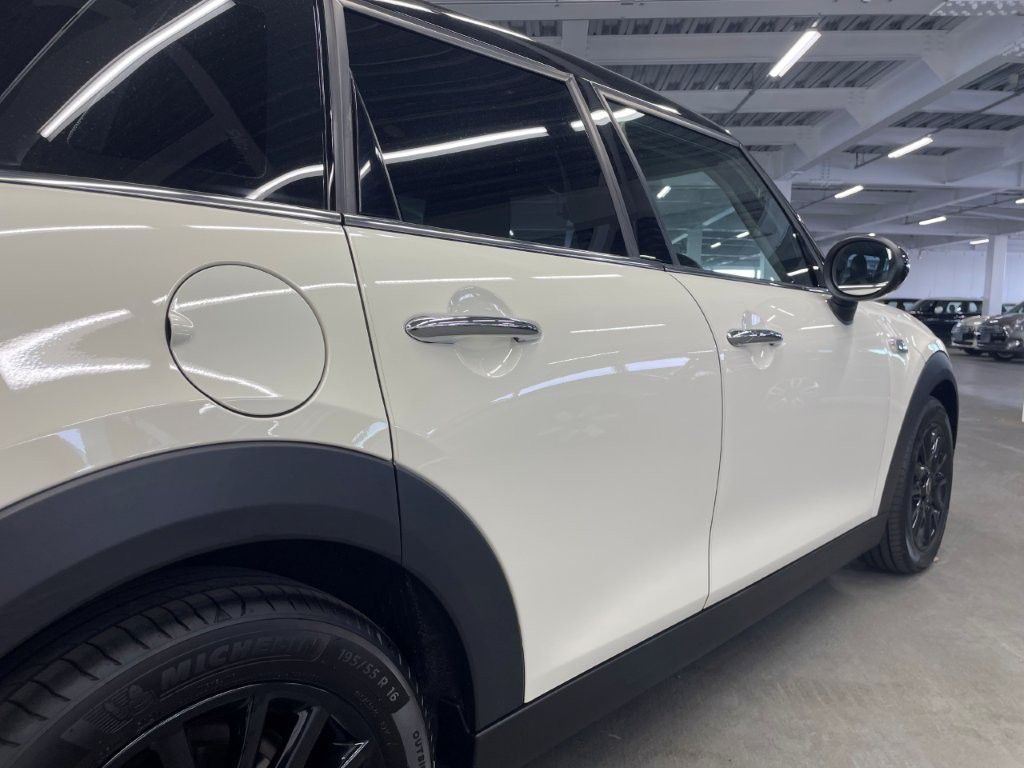 F55 MINI Cooper 5-Door Hatch LCI