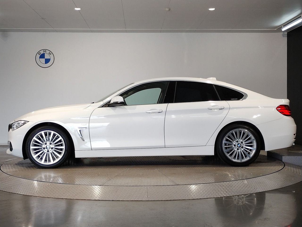 420I GRAN COUPE RHD