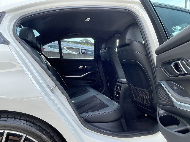 G20 320i Saloon RHD TU