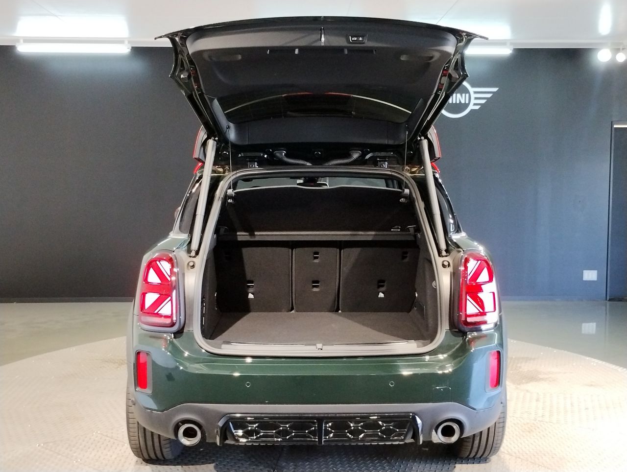 MINI John Cooper Works ALL4 Countryman RHD